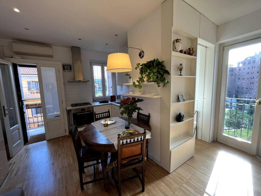 Apartamento Sotto Il Bosco Verticale House *